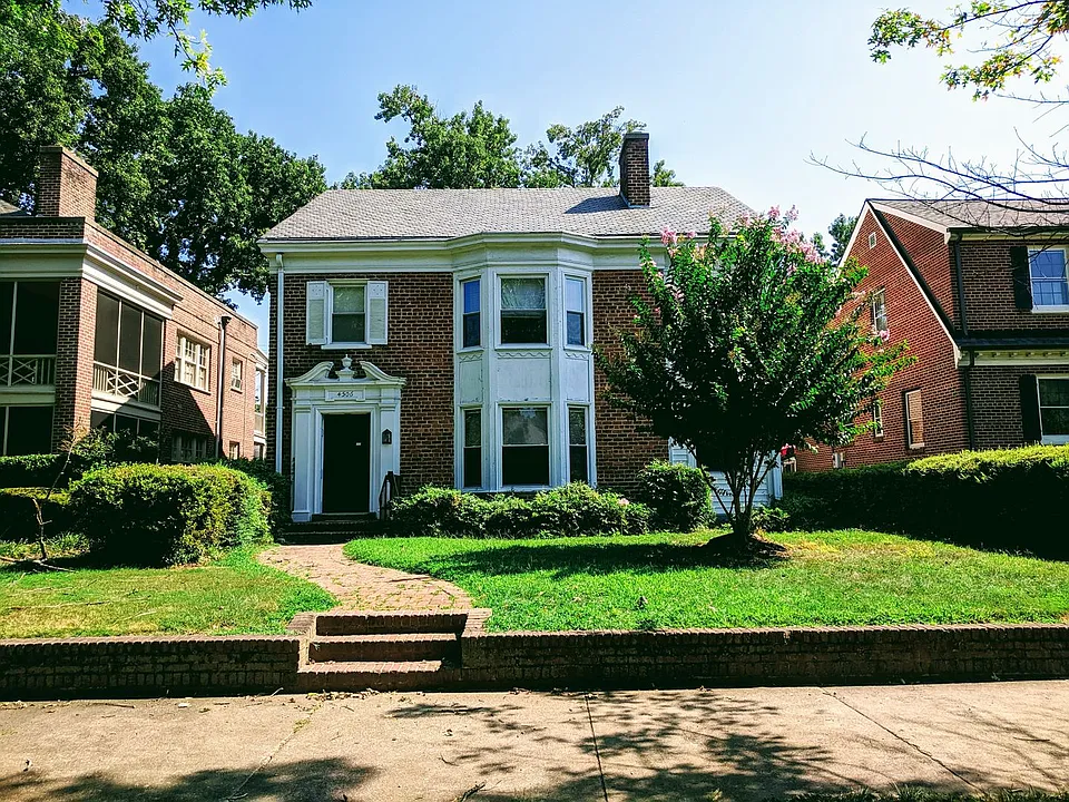 4506 Monument Avenue