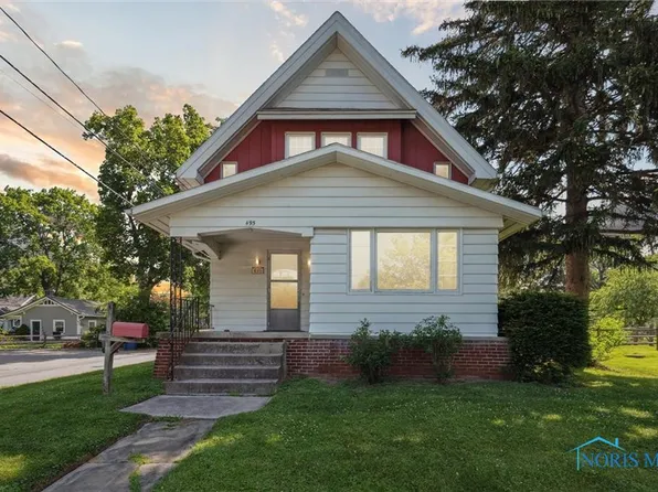 495 Hickory St, Perrysburg, OH 43551