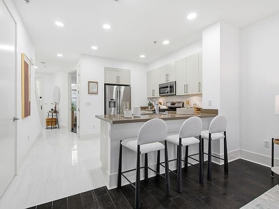 5th image of 820 Altaire Walk