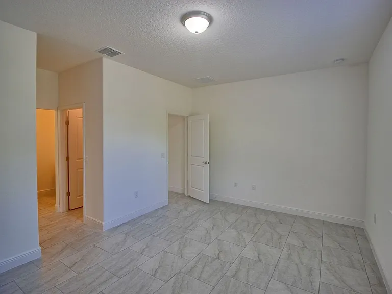 5054 Marina Dr — Photo 14