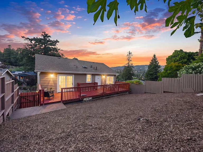 3426 Pierson St — Photo 65