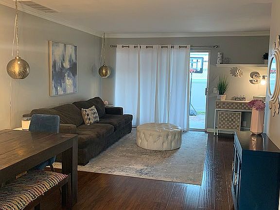 2nd image of 25 Briarwood Ln