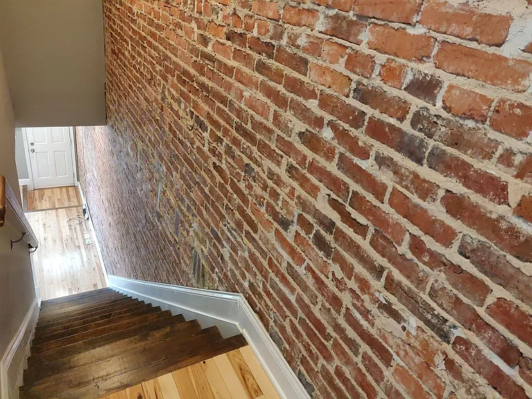 103 S Highland Ave — Photo 10