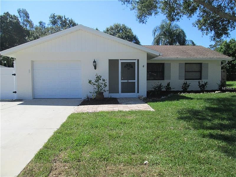 1st image of 4438 Brooksdale Dr
