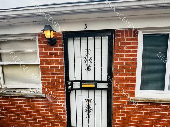 11018 Hayes St, Detroit, MI 48213
