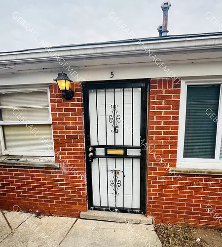 11018 Hayes St Photo 1