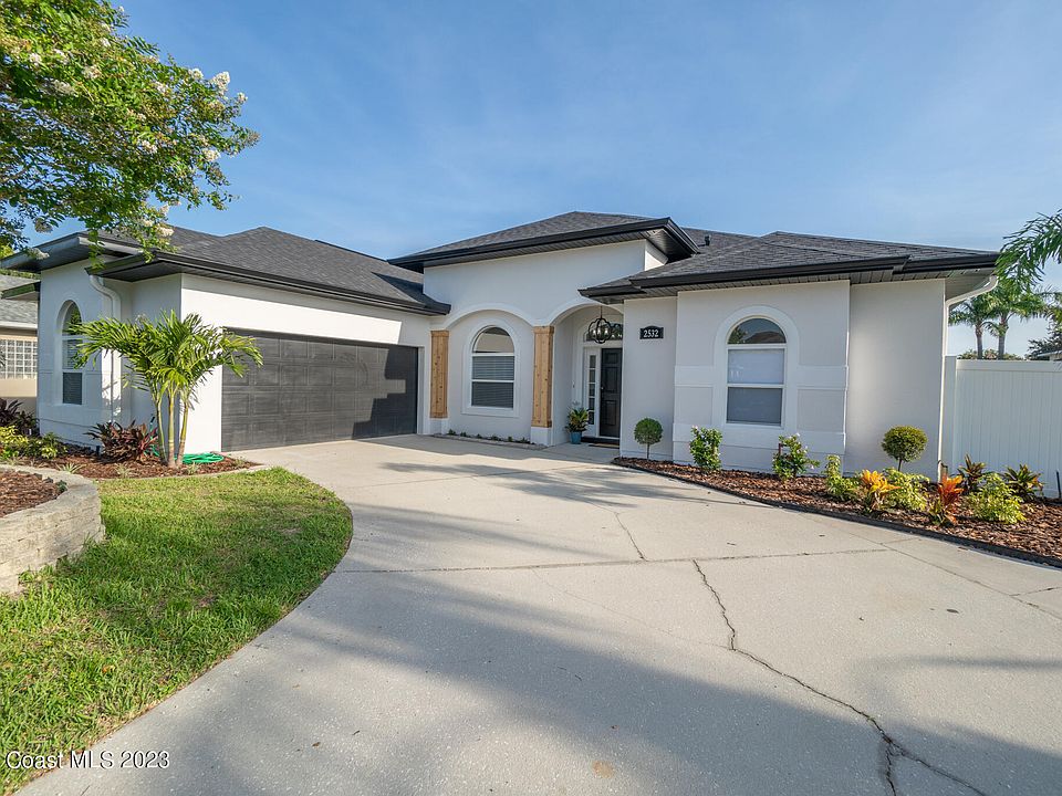 1st image of 2532 Christopher Dr