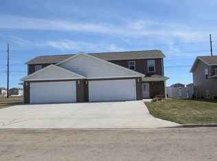 2965 McCurry Way, Bismarck, ND 58504