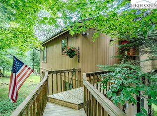 111A Charter Hills Rd, Banner Elk, NC 28604