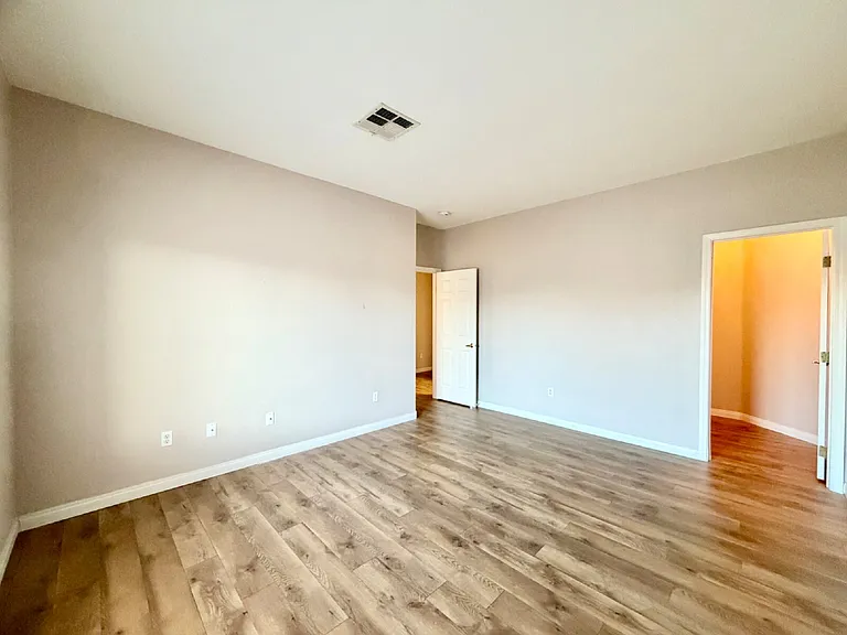 8917 Waltzing Waters Ct — Photo 45