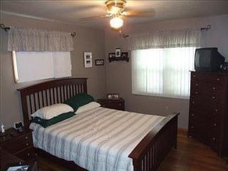 5th image of 837 Bayridge Blvd