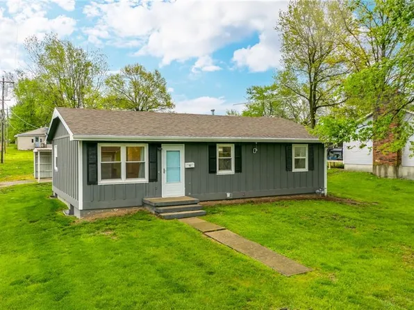 411 S Mead St, Cameron, MO 64429