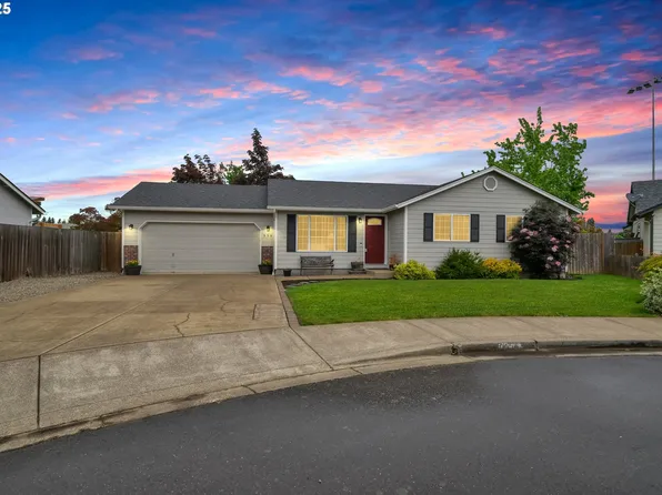 958 Bush Ln, Creswell, OR 97426