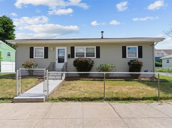 170 Oxford St, Providence, RI 02905