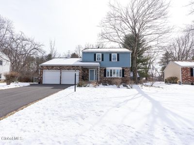 26 Windmill Drive, Glenmont, NY, 12077