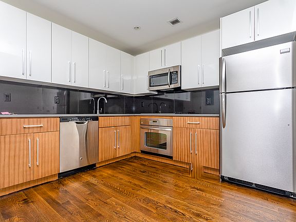 2nd image of 1209 Dekalb Ave APT 313