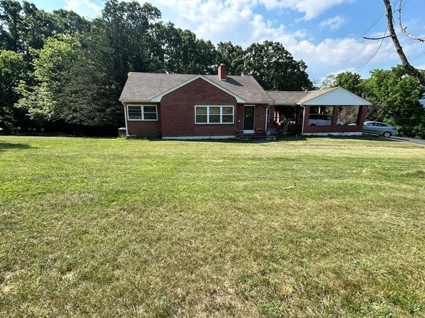 1852 Peppers Ferry Rd, Pulaski, VA 24301