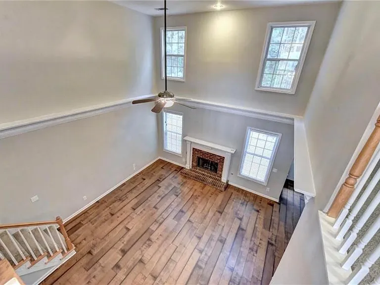 410 Ruby Forest Pkwy — Photo 11