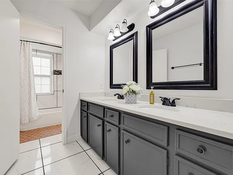 18014 Vintage Wood Ln — Photo 33