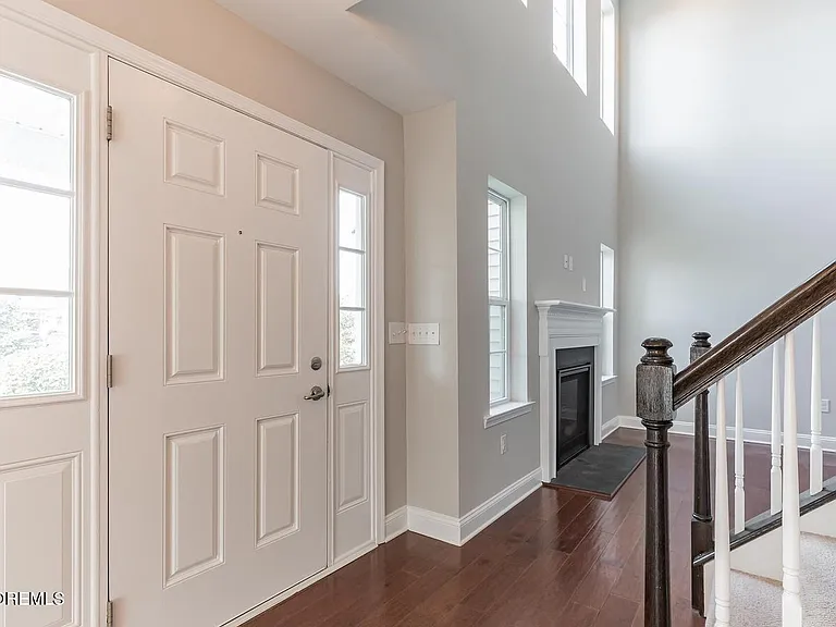 507 Lexington Mews — Photo 26