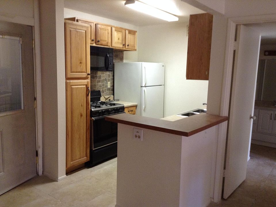 1st image of 3828 N 32nd St Unit 128