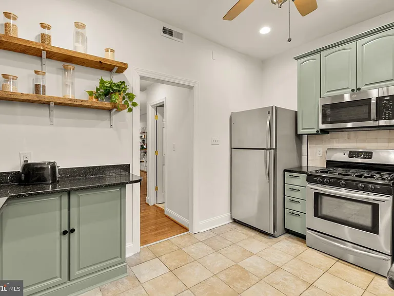 1017 Monroe St NW #2 — Photo 20