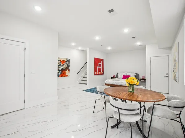 119 Van Horne Street image 12 of 14