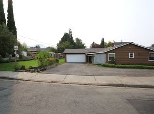 1001 NE Churchill St, Grants Pass, OR 97526