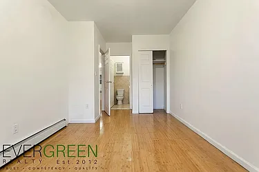 Rented by Safdie Realty Group