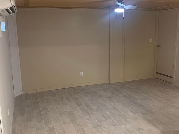 3rd image of 21 White Ln SW