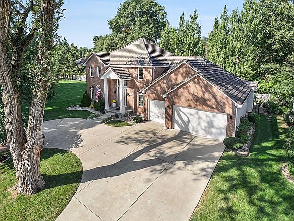 3rd image of 11108 Wyandotte Ct