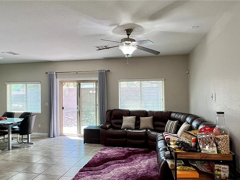 2853 Glass Vine Ct — Photo 3