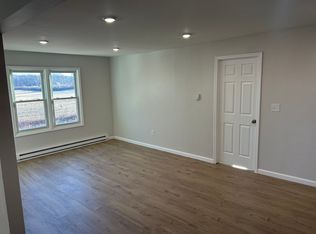 982 S Schodack Rd #4, Castleton On Hudson, NY 12033