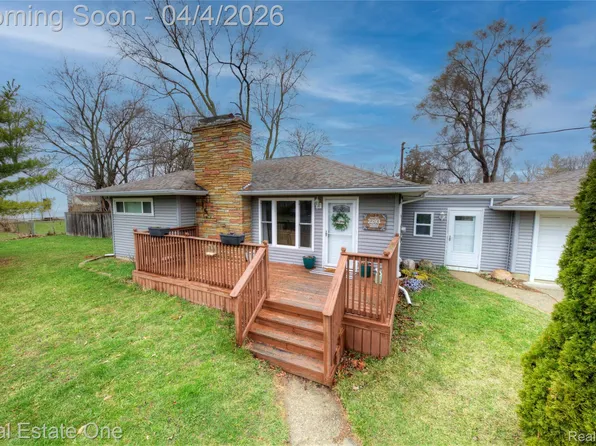 2293 Nichols Ave, Flint, MI 48507