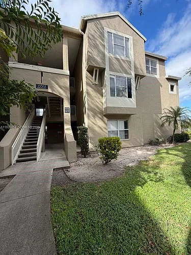 1705 Palm Cove Blvd #1206 Photo 1
