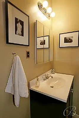 Rented by Bellmarc Realty | media 6