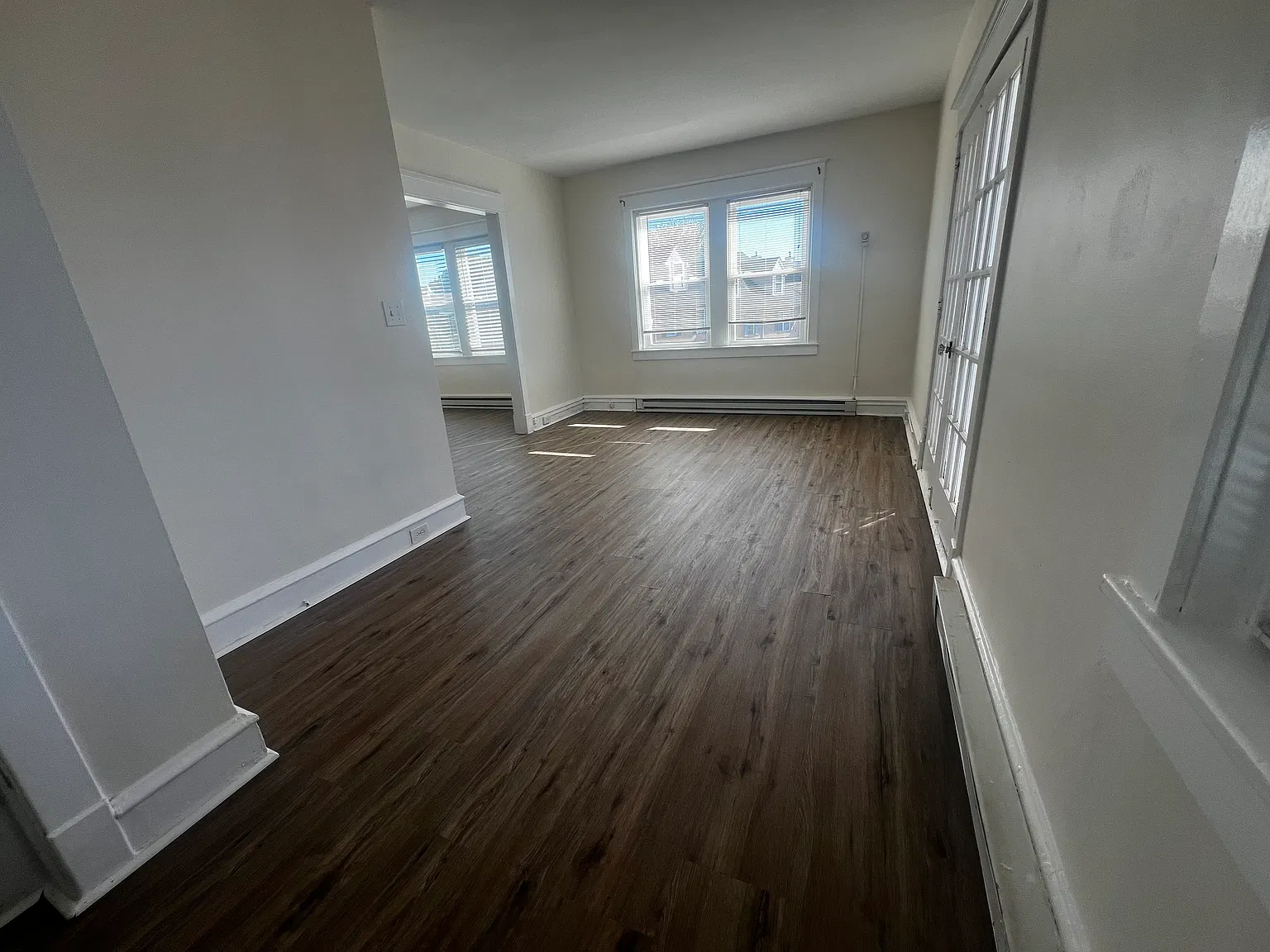 2 bed, 800 sqft, $1,400 — Photo 4
