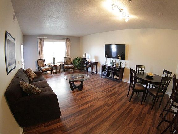 4th image of 500 Bedford St #1704033