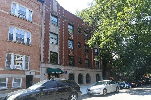 1st image of 635 W Barry Ave APT 102