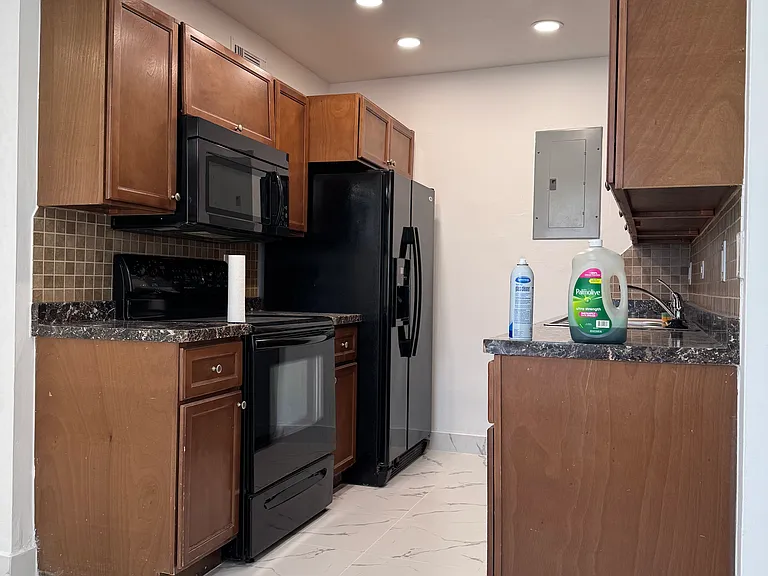 1335 S Dixie Hwy #4 — Photo 9