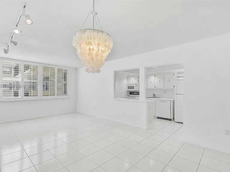 9273 Collins Ave #901 — Photo 6