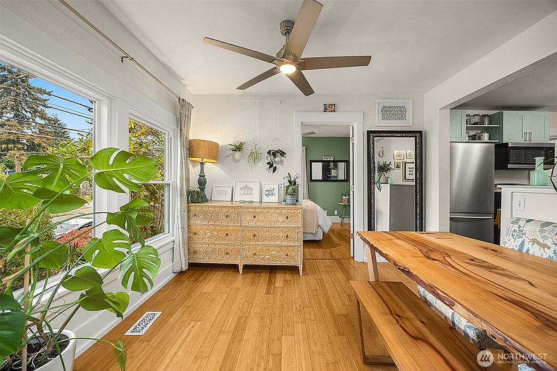 4th image of 3421 SW Trenton Street