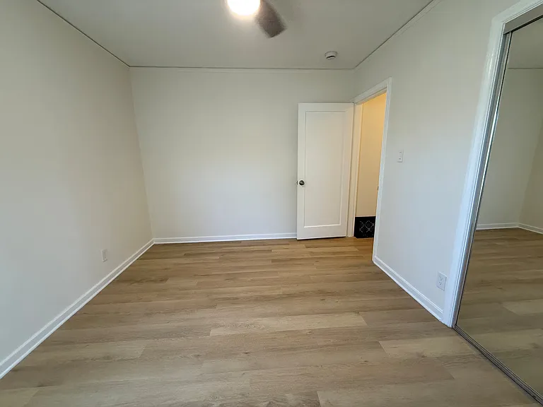 1540 Jasmine St — Photo 8