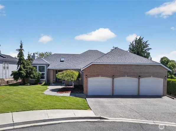 213 S 78th Avenue, Yakima, WA 98908