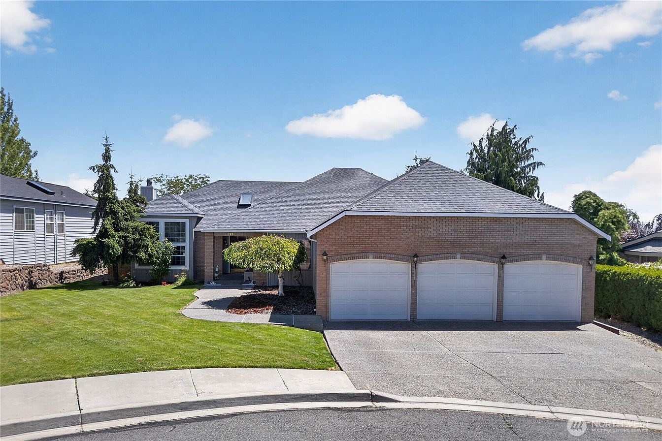 1st image of 213 S 78th Avenue