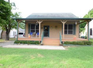 2522 W Walker St, Denison, TX 75020