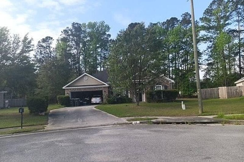 1st image of 27 Montero Dr