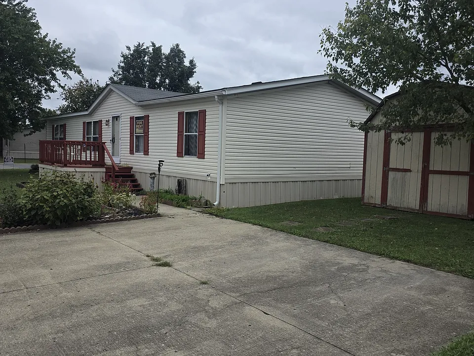 2165 Pacific Dr