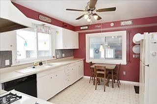 4th image of 8816 E De Ave