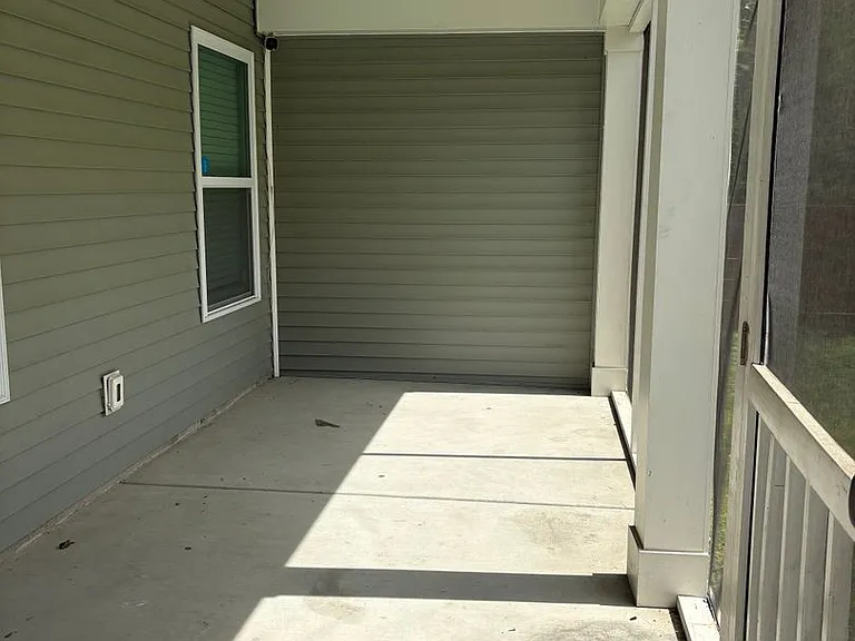 301 Goff St — Photo 12